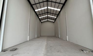 GUDANG MODERN BEBAS BANJIR-ROW JALAN LUAS COCOK UNTUK LOGISTIK DAN DISTRIBUSI