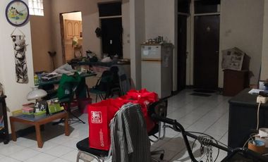 RUMAH LUAS LOKASI STRATEGIS TENGAH KOTA SIAP HUNI DI SRIWIJAYA BANDUNG