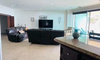 Tu Refugio frente al Mar . Condo en Renta a la Orilla del Oceano Pacifico