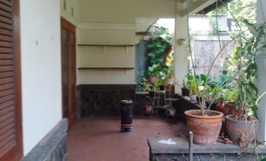 RUMAH LUAS TENGAH KOTA STRATEGIS COCOK UNTUK USAHA SIAP PAKAI DI BANTENG BANDUNG