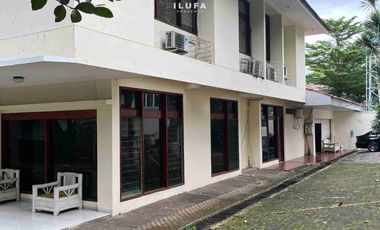 disewakan rumah bisa untuk kantor parkiran luas lokasi strategis kemang raya