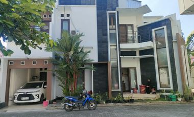 Rumah Modern 2 Lantai Full Furnished di Perum Galaxy Permai, Boyolali