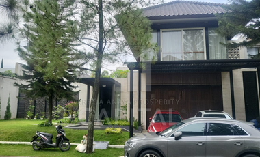RUMAH SEMI FURNISHED SIAP HUNI BIKIN NYAMAN DI CLUSTER LARANGTAPA KOTA BARU PARAHYANGAN
