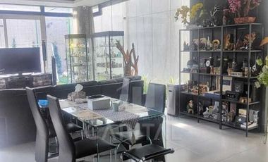 RUMAH SEMI FURNISHED SIAP HUNI BIKIN NYAMAN DI CLUSTER LARANGTAPA KOTA BARU PARAHYANGAN