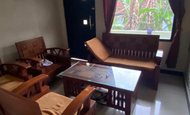 JUAL Rumah 2 Lantai High Ceiling di Jalan Kenteng Argomulyo Salatiga