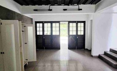 MODERN INDUSTRIAL DESIGN DI ASEM DUA CIPETE SELATAN