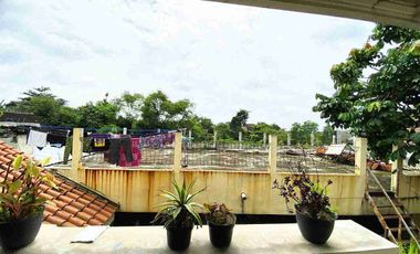 Rumah Mewah 3 Lantai Strategis