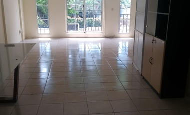 Forrent! ruko 3 lantai di Lippo Karawaci Utara, 5 menit ke gerbang tol