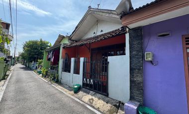 Rumah 2kamar Siap huni dekat kraton Solo, di danukusuman Serengan Solo