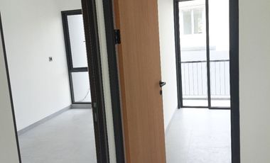 Rumah Baru 2 Lantai Dalam Cluster Eksklusif Lingkungan Islami, DP 0% Cicilan Mulai 5 Jutaan, Lokasi Strategis 5 Menit ke Summarecon Mall dan Stasiun KRL di Bekasi - FREE BPHTB & Bebas Biaya Biaya