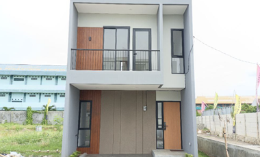 Rumah Baru 2 Lantai Dalam Cluster Eksklusif Lingkungan Islami, DP 0% Cicilan Mulai 5 Jutaan, Lokasi Strategis 5 Menit ke Summarecon Mall dan Stasiun KRL di Bekasi - FREE BPHTB & Bebas Biaya Biaya