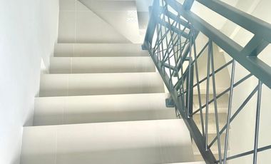 RUKO STRATEGIS DI PINGGIR JALAN RAYA KODAU BEKASI, DEKAT DENGAN PINTU TOL JATIWARNA