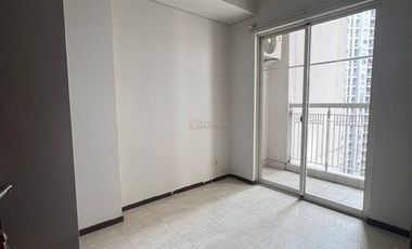 Jarang Ada Sewa 2BR Unfurnished di Royal Mediterania Garden Akses ke Mall Central Park. APL Tower, Taman Anggrek Fasilitas Kolam Renang, Gym, Sauna