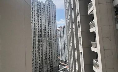 Jarang Ada Sewa 2BR Unfurnished di Royal Mediterania Garden Akses ke Mall Central Park. APL Tower, Taman Anggrek Fasilitas Kolam Renang, Gym, Sauna