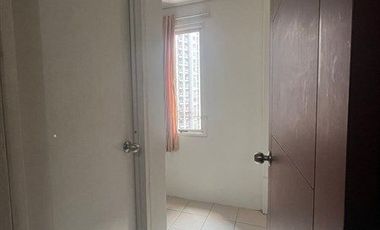 Jarang Ada Sewa 2BR Unfurnished di Royal Mediterania Garden Akses ke Mall Central Park. APL Tower, Taman Anggrek Fasilitas Kolam Renang, Gym, Sauna