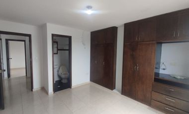 Apartamento en Arriendo en unidad cerrada en la Elvira
