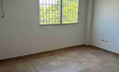 Venta de suitte, con 2 ambientes, con un parqueo urdesa central. Y Ébano.