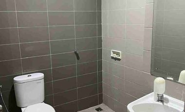 DISEWAKAN RUKO RAPIH SIAP UNTUK BISNIS DI CBD GREEN LAKE CITY