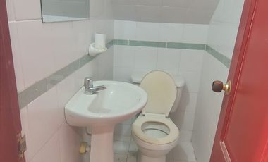 CASA DE DOS PISOS EN EL BARRIO BOSTON DE BARRANQUILLA