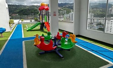 APARTAMENTO DE 85M2 CON PARQUADERO Y EXCELENTES ZONAS COMUNES