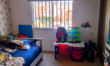 APARTAMENTO DE 85M2 CON PARQUADERO Y EXCELENTES ZONAS COMUNES