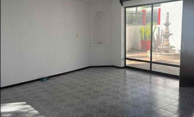 *Casa en Venta en Club campestre Erandeni