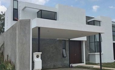 CASA EN RENTA AMUEBLADA CON PISCINA EN RESIDENCIAL SAC-UH, MÉRIDA YUCATÁN