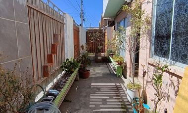 Casa en venta de 4 dormitorios, 2 baños, Las Compañias, La Serena