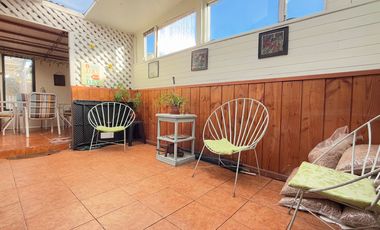 SE VENDE CASA 3 DORMITORIOS 2 BAÑOS CAMPOS DEPORTIVOS + DEPARTAMENTO DE INTERIOR