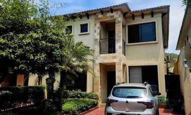 Venta Casa 261m2 Via a la Costa km 9 Urb.Bosques de la Costa