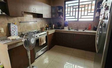 Venta Casa 261m2 Via a la Costa km 9 Urb.Bosques de la Costa