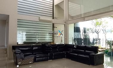 Dijual Rumah Mewah Terawat 2 Lantai di Boulevard Puncak Dieng, Malang