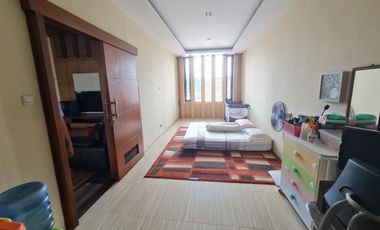 Dijual Rumah Luas Terawat di Jalan Pelikan Andir Kota Bandung