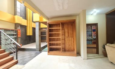 Dijual Rumah Luas Terawat di Jalan Pelikan Andir Kota Bandung