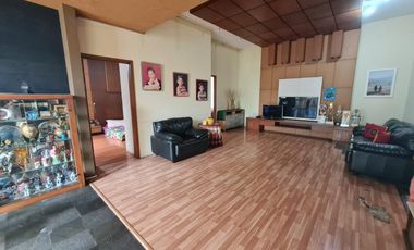 Dijual Rumah Luas Terawat di Jalan Pelikan Andir Kota Bandung