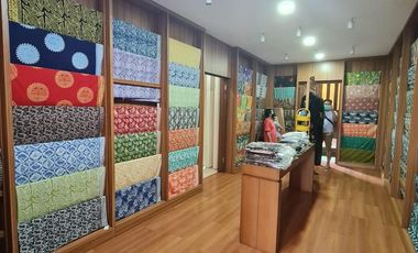 Dijual Rumah Luas Terawat di Jalan Pelikan Andir Kota Bandung