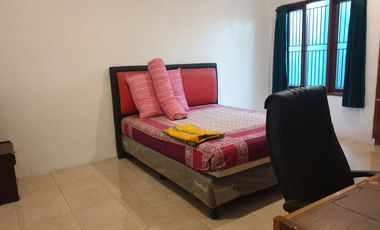 RUMAH NYAMAN MINIMALIS 2 LANTAI SIAP HUNI DI RAYA BANJARAN BANDUNG