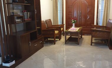 RUMAH NYAMAN MINIMALIS 2 LANTAI SIAP HUNI DI RAYA BANJARAN BANDUNG