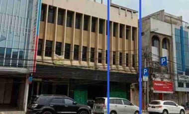 Di jual ruko siap usaha 3 lantai lokasi strategis  di jalan suryopranoto Jakarta Pusat