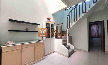 Dijual Rumah Tomang 3,5 Lantai Interior Mewah Nyaman Rapi Bersih Siap Huni, Palmerah, Jakarta Barat.