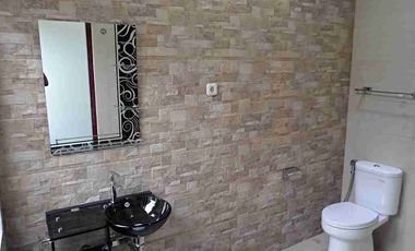 Disewakan Rumah Luas 230m² Eksklusif dan Strategis di dekat Pintu Toll Dan Mall Bekasi Barat