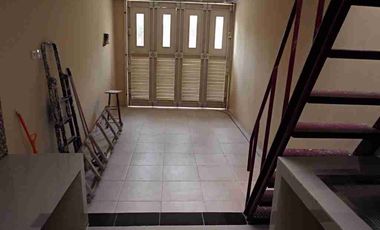 Disewakan Rumah Luas 230m² Eksklusif dan Strategis di dekat Pintu Toll Dan Mall Bekasi Barat