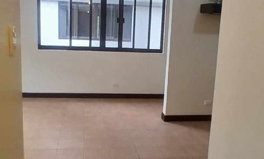 Rosewood Pointe 3 Bedroom Corner Unit Unfurn with aircons and water heater