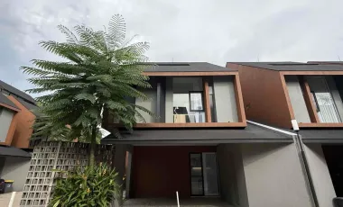 Dijual Rumah di Cinangka Depok Modern 3 Lantai Attic Room di Cluster Eksklusif Dekat Dengan Pintu Tol