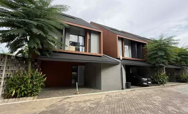Dijual Rumah di Cinangka Depok Modern 3 Lantai Attic Room di Cluster Eksklusif Dekat Dengan Pintu Tol