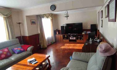 Vendo Hermosa Casa Sólida con Piscina, 338 mts² 5 dormitorios 3 baños 3 Estacionamientos.