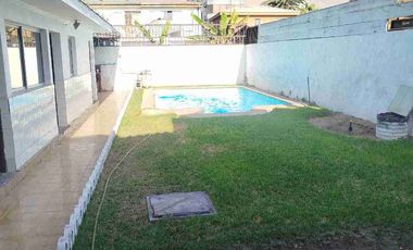 Vendo Hermosa Casa Sólida con Piscina, 338 mts² 5 dormitorios 3 baños 3 Estacionamientos.