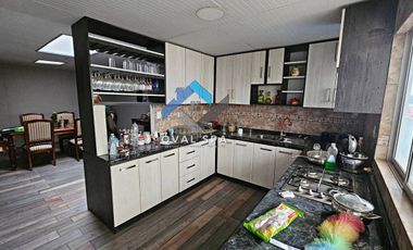 QVAL Vende Espectacular Casa de 2 Pisoscon Recepción Comercial Clinica u otros en el Corazón de San Vicente de Tagua Tagua