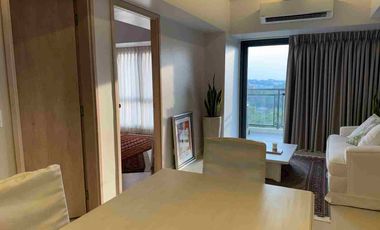 CERCA Alabang 2BR Condo with Parking