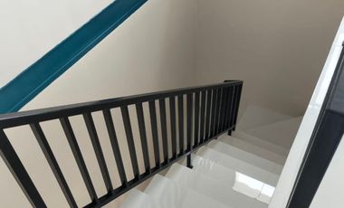 Disewa Gudang ada Kantor 2 Lantai Baru Bangun Siap Pakai Jamin Bebas Banjir Akses Kontainer 40 Feet Eraprima Toha Periuk Tangerang